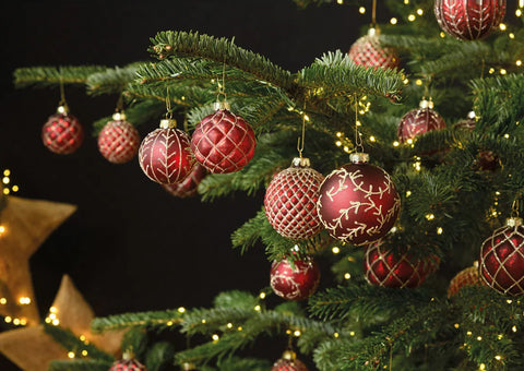 decoration-noel-boule-de-noel-sapin-de-noel-rouge