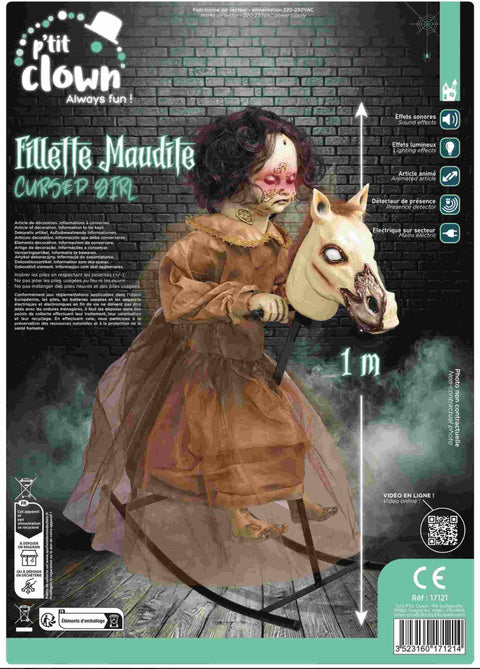 Fillette maudite sur cheval Ă bascule