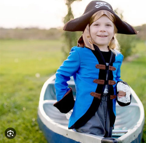 tunique de pirate avec chapeau