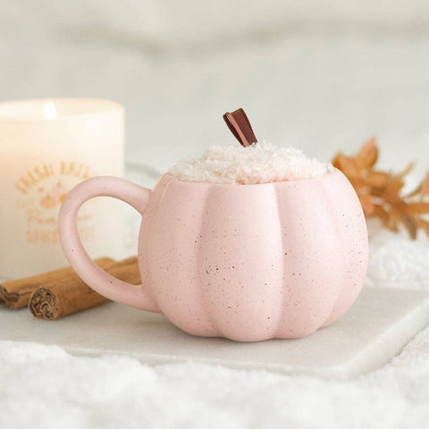 Ensemble tasse et chaussettes d'automne à citrouille rose
