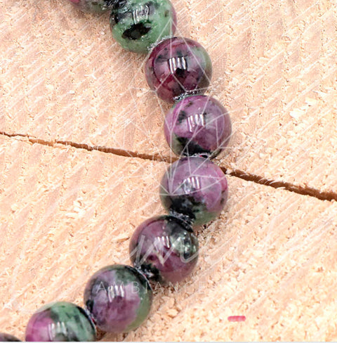 Bracelet rubis zoïsite 8mm grade AAA