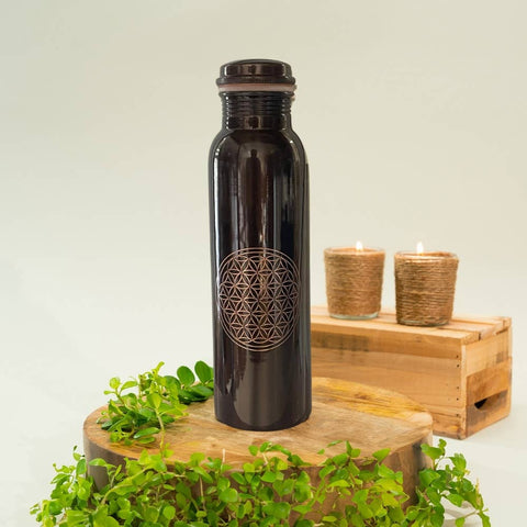 Bouteille d'eau en cuivre pur fleur de vie antique ± 950 ml (320