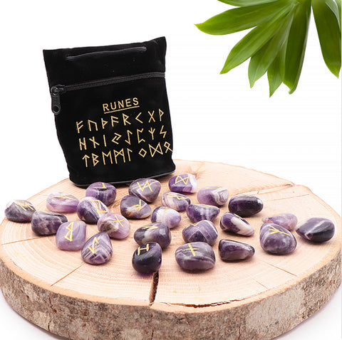 pochon-de-runes-en-amethyste-runes-divinatoires-pierre-amethyste-lithotherapie-esoterisme-futhark