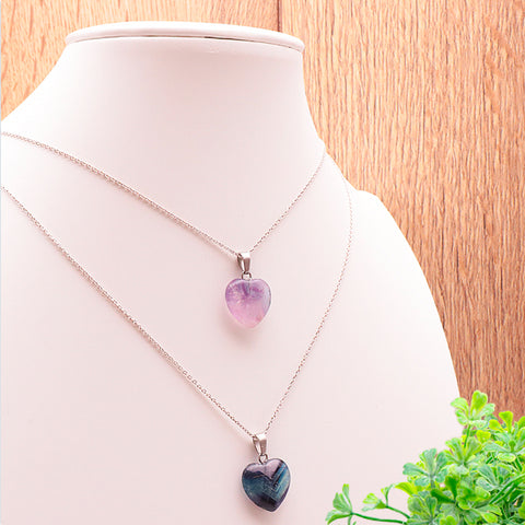 Pendentif cœur en pierre naturelle ￼