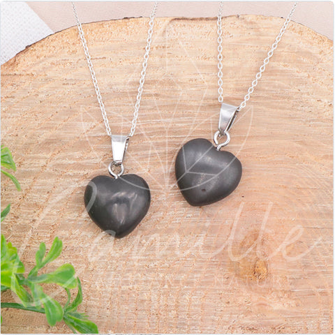 Pendentif cœur en pierre naturelle ￼