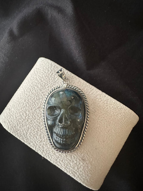 Pendentif Skull labradorite et argent 925