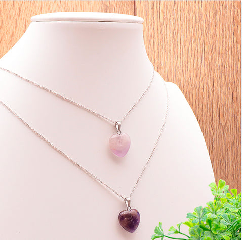 Pendentif cœur en pierre naturelle ￼