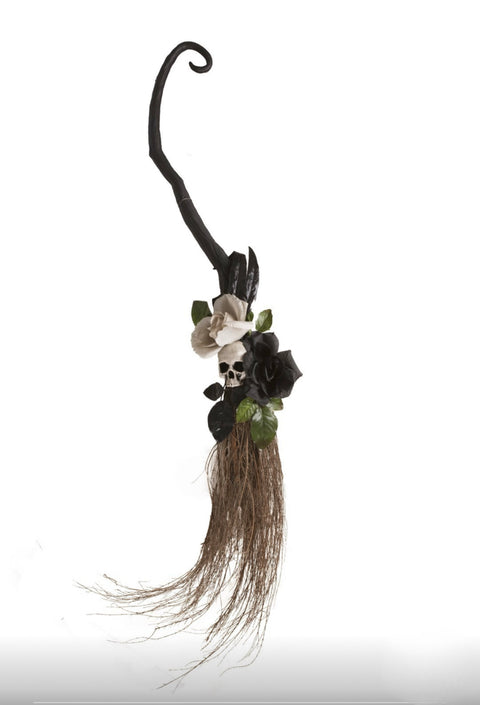 Balais de sorcière fleuri à suspendre