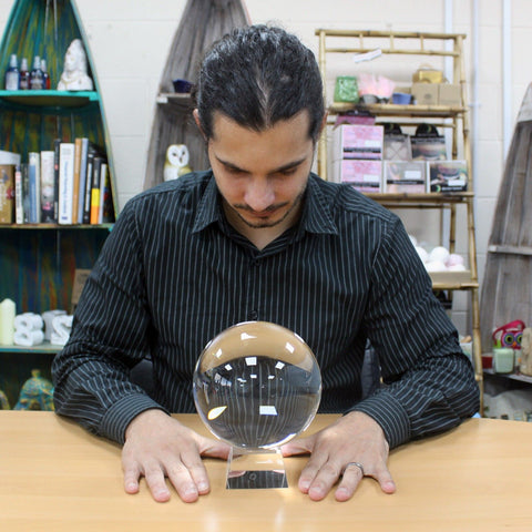Boule de Cristal 150 mm avec Socle – Objet Ésotérique & Décoration Zen