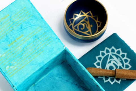 bol-chantant-chakra-gorge-sonotherapie-yoga-zen