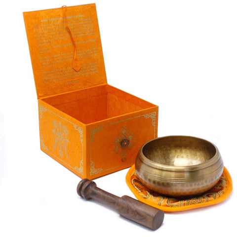     coffret-bols-chantants-tibetains-cinq-bouddhas-10cm-meditation-sonotherapie-artisanat-tibetain