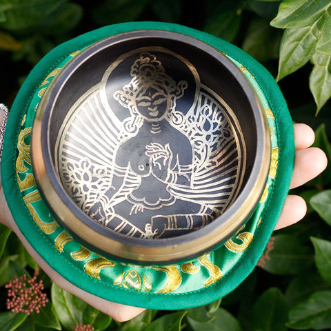     coffret-bols-chantants-tibetains-vibrations-apaisantes-meditation-profonde
