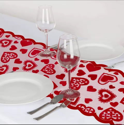 Chemin de table Saint-Valentin Rouge ￼