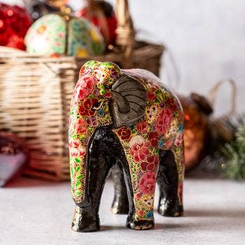 Éléphant géant floral russe