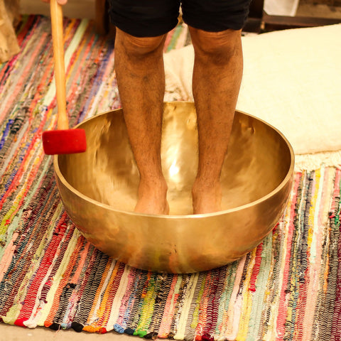     instrument-sonotherapie-bol-vibratoire-spirituel-bien-etre-holistique