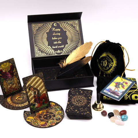 jeu-tarot-dore-luxe-illustrations-mystiques-cartes-oracle