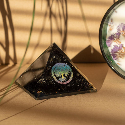 pyramide-orgonite-esoterique-arbre-vie-protection-energie