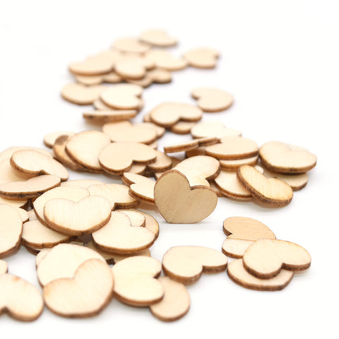 décoration de table ,cœur en bois 